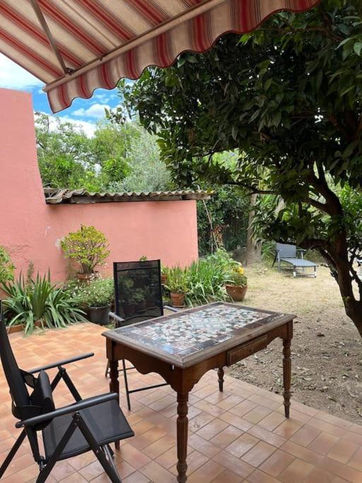 Maison de village vintage avec grand jardin Elne Extérieur photo